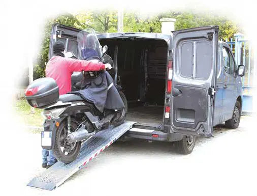 Svelt Pedana di carico per mezzi leggeri