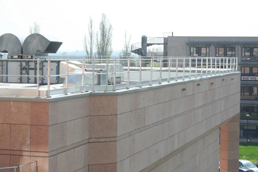 Svelt Parapetti in alluminio - Passerelle e parapetti