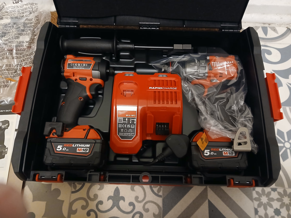 SHOCKWAVE Impact Duty sets Milwaukee