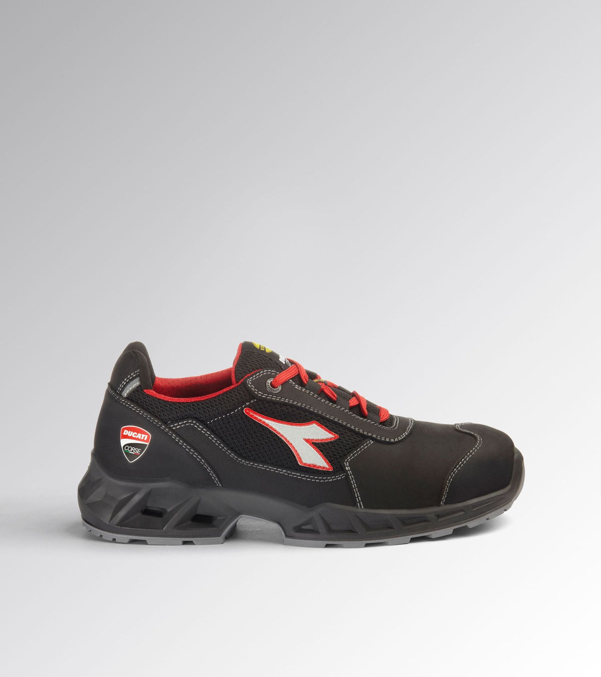 SHARK ENGINE LOW S1PS FO SR ESD Diadora Utility
