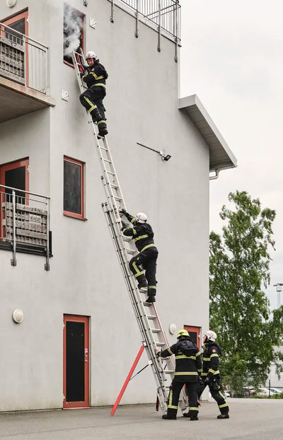 Scala a sfilo con fune per Vigili del Fuoco Svelt