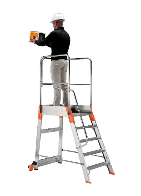 Svelt Palco Light - Scale professionali