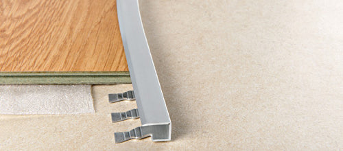 Progress Profilo curvo terminal curve in alluminio anodizzato argento Progress Profiles - Progress Profiles