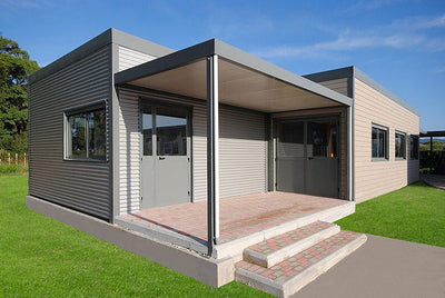 Prefabbricato Serie 2000 con portico e pedana d'ingresso